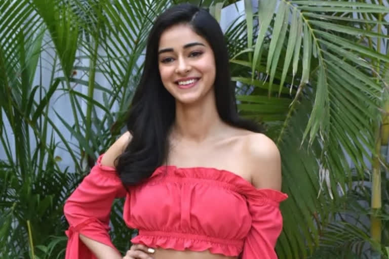 'I think Ananya Panday dated two boys at the same time': KJo to Bhavna Panday