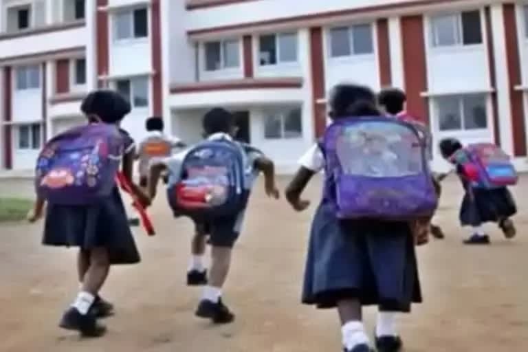 sambhal school news  girl locked in classroom in up  sambhal news  up news  girl student locked in school  sambhal Block Education Officer or BEO Pope Singh  സ്‌കൂളില്‍ പൂട്ടിയിട്ടത് 18 മണിക്കൂര്‍  വിദ്യാര്‍ഥിനിയെ സ്‌കൂളില്‍ പൂട്ടിയിട്ടു  സംഭൽ  സംഭൽ ഉത്തർപ്രദേശ്  Girl locked in classroom for 18 hours  girl locked in classroom