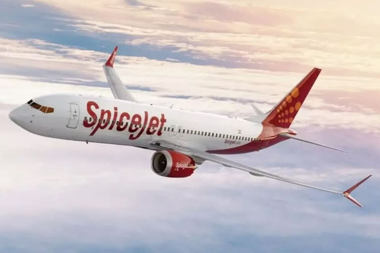 SpiceJet announces 20 percent salary hike for pilots from October