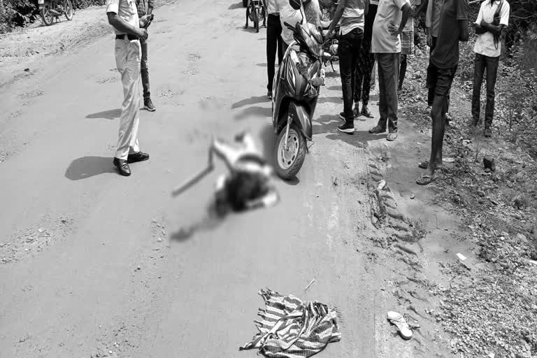 Scooty riding girl murdered on road