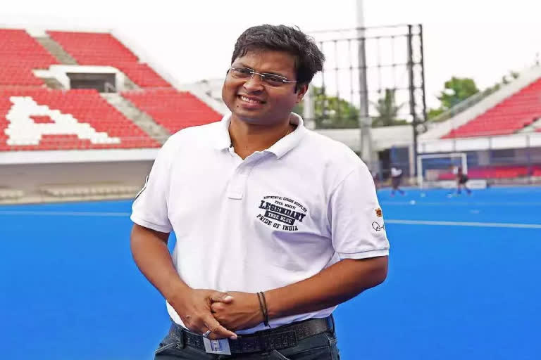 dilip-tirkey-elected-as-president-of-hockey-india