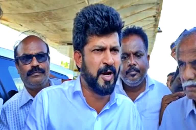 pratap simha slams congress