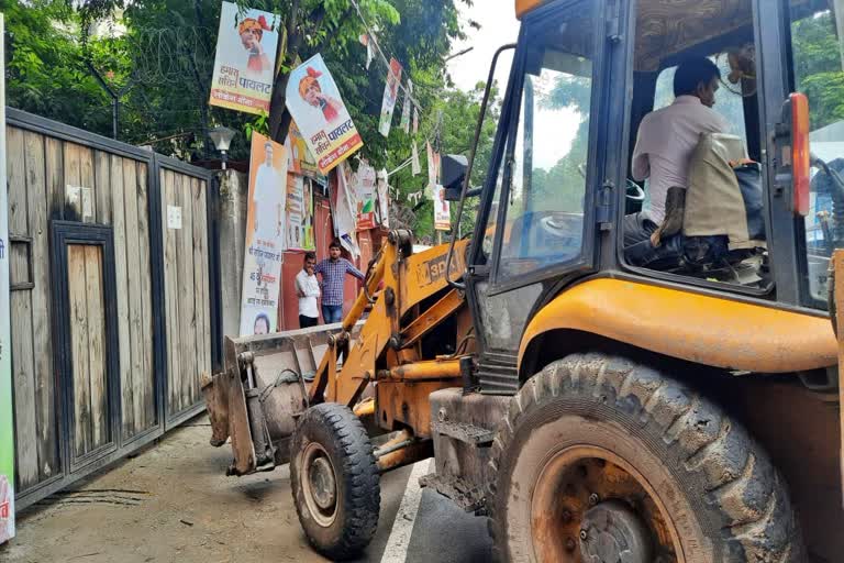 Bulldozer at Sachin Pilot residence