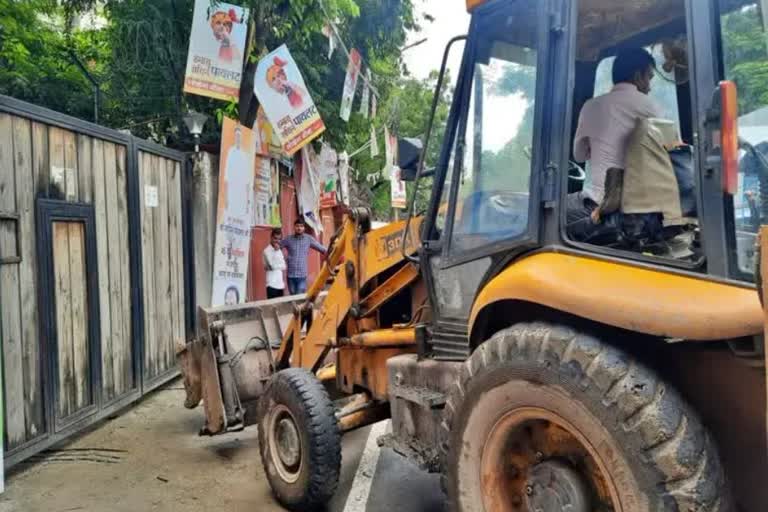 Bulldozer at Sachin Pilot residence, Sachin Pilot residence Jaipu