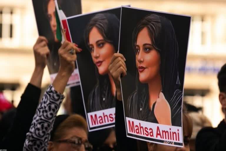 Iran restricts internet as protests over Mahsa Amini death