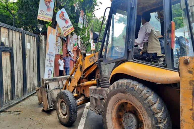 Amid speculation of Sachin Pilot becoming CM, a bulldozer appears at his residence