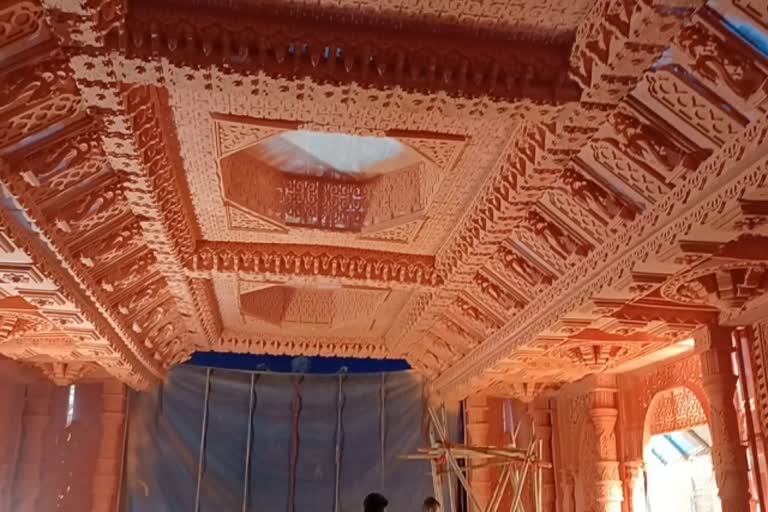 theme based pandal construction for Durga Puja in Deoghar