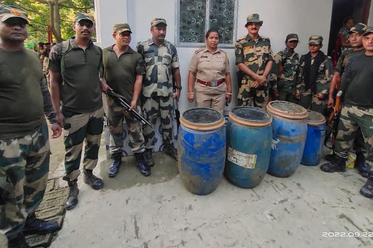 BSF ने भारत बांग्लादेश बॉर्डर पर गांजा, टाका और मवेशी सहित अन्य वर्जित पदार्थों किया बरामद