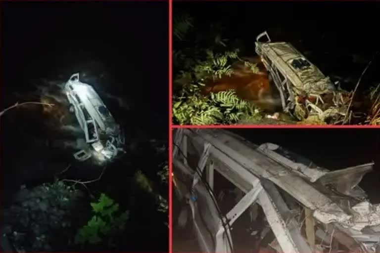 7 tourists died 10 injured as vehicle falls into gorge in Himachals Kullu