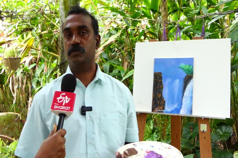 idukki resident biju  painting using straw  straw painting  straw painting  biju issac idukki  straw painter  latest news in idukki  latest news today  വൈക്കോലിലും തീര്‍ക്കാം മനോഹര ചിത്രം  ശ്രദ്ധേയമായി ബിജു ഐസക്കിന്‍റെ ചിത്രങ്ങള്‍  ബിജു ഐസക്ക് എന്ന കലാകാരന്‍റെ ചിത്രങ്ങള്‍  ബിജു ഐസക്ക്  ഇടുക്കി രാജകുമാരി സ്വദേശി  അമ്പഴച്ചാലിൽ ബിജു ഐസക്ക്  ചിത്രകലാ പഠനം  വാട്ടർ പെയിന്‍റിങ്ങ് അക്കർലിക്ക്  ഓയിൽ പെയിന്‍റിംഗ്  ഇടുക്കി ഏറ്റവും പുതിയ വാര്‍ത്ത  ഇന്നത്തെ പ്രധാന വാര്‍ത്ത  വൈക്കോല്‍ കൊണ്ട് ചിത്രം  വൈക്കോല്‍ പെയിന്‍റിംഗ്