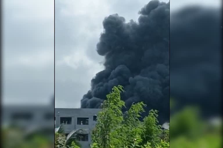 Explosion in chemical factory
