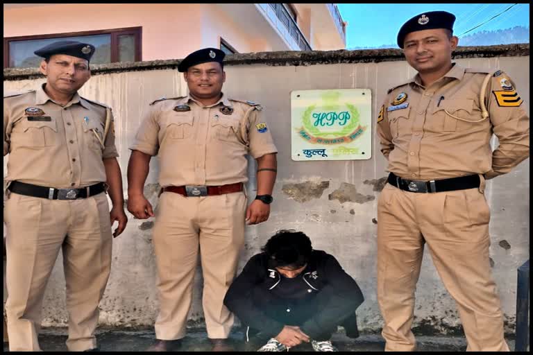 Youth arrested with 32 grams in kullu