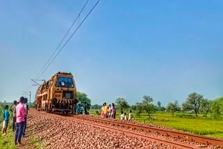 Train hits youth, busy playing free fire in Chhattisgarh