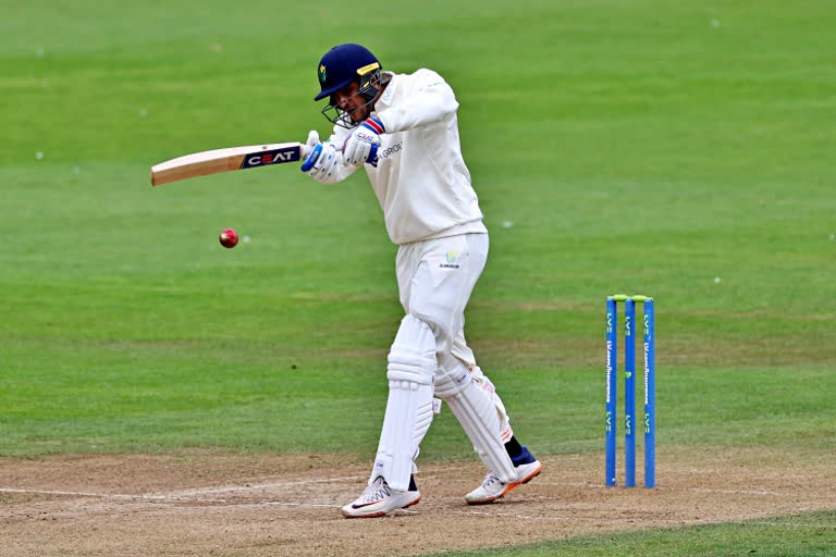 County Championship  Shubman Gill  Shubman Gill scored a century  sports latest news  cricket latest news  शुभमन गिल  काउंटी चैंपियनशिप  शुभमन गिल ने लगाया शतक  खेल की ताजा खबर  क्रिकेट की ताजा खबर