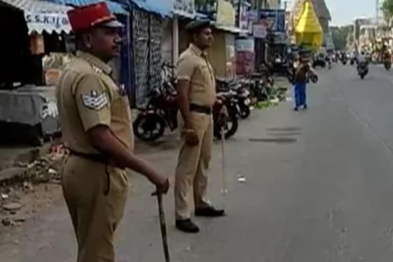 Normal life hit in Pondy due to bandh called by Hindu Munnani