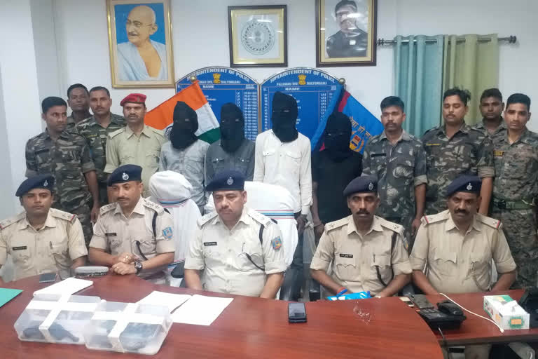 Five criminals arrested with weapons in Palamu