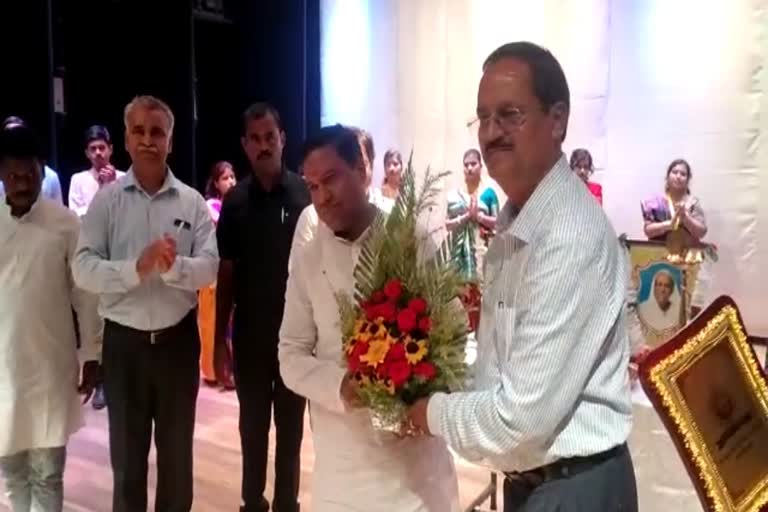 bihar-minister-santosh-suman-manjhi-attended-navratri-program-in-dhanbad