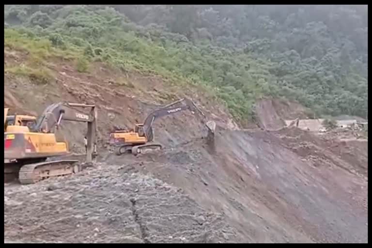 Landslide in Paonta Sahib Shillai Road