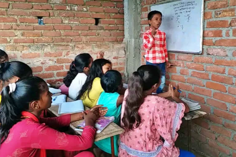 Bihar's third grader child prodigy teaches class 10 students