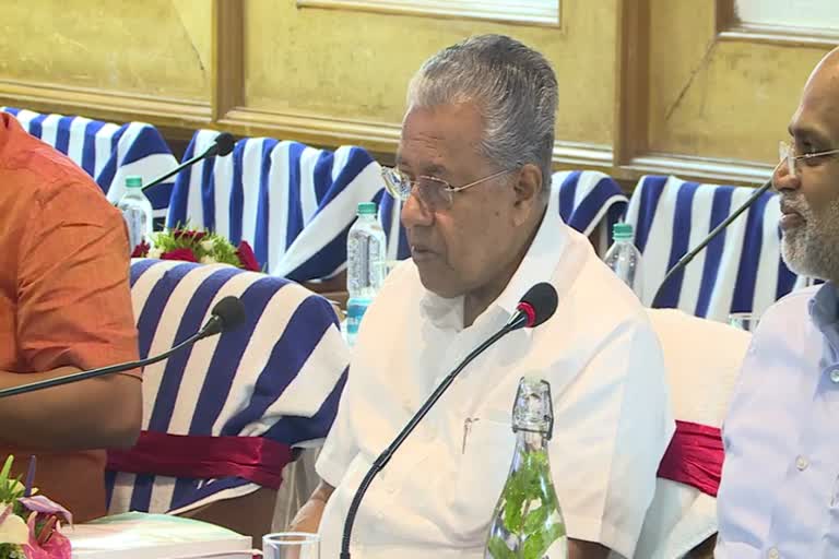 services of volunteers should also be utilized  stray dog issue  stray dog  cheif minister pinarayi vijayan  pinarayi vijayan  conference of collectors  latest news in trivandrum  pinarayi vijayan to collectors  cheif minister about stray dogs  latest news today  തെരുവുനായ വിഷയത്തിൽ  സന്നദ്ധ പ്രവർത്തകരുടെ സേവനം  കളക്‌ടര്‍മാര്‍ക്ക് നിര്‍ദേശം നല്‍കി മുഖ്യമന്ത്രി  പിണറായി വിജയൻ  ദ്വിദിന വാർഷിക സമ്മേളനത്തിലാണ്  തിരുവനന്തപുരം ഏറ്റവുെ പുതിയ വാര്‍ത്ത  ഇന്നത്തെ പ്രധാന വാര്‍ത്ത