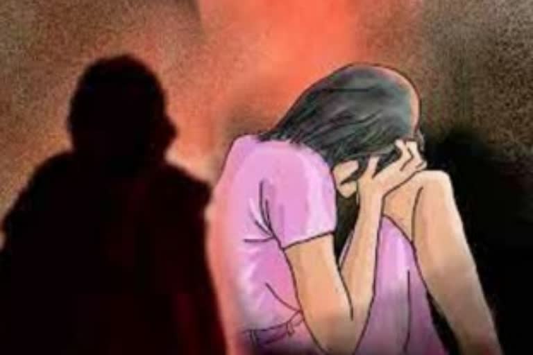 Girl molested in Panvel