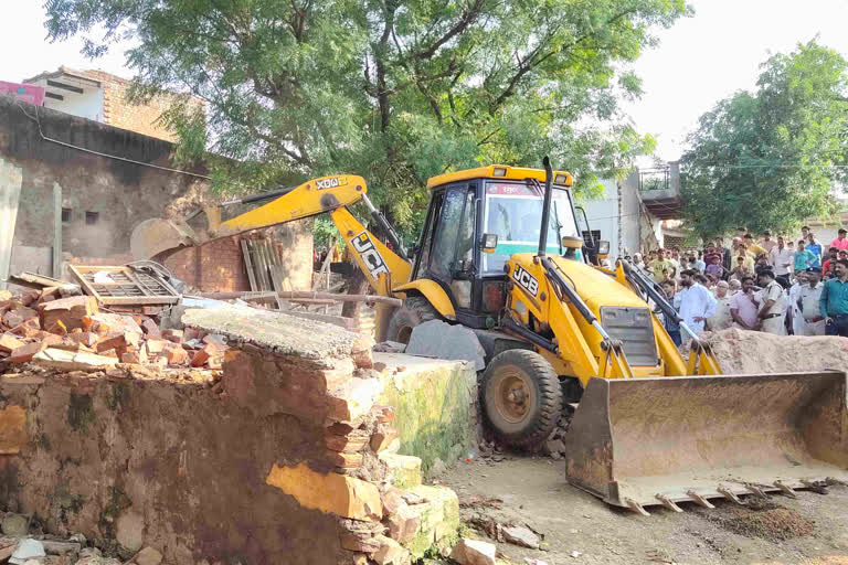 criminal Houses demolished in Nuh