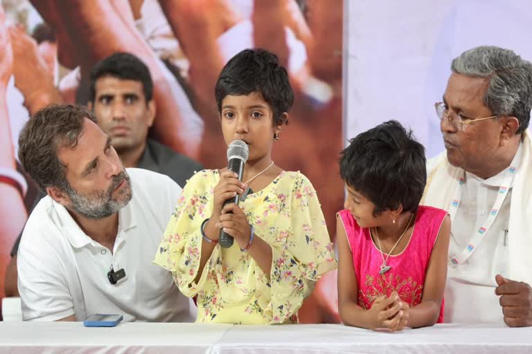 Rahul meets families of COVID-19 victims who died due to lack of oxygen in 2021