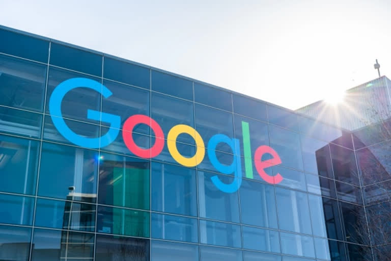 Google disables online translation service in mainland China
