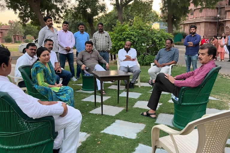 Vasundhara Raje supporter ex ministers met MLA Siddhi Kumari for ex CM Bikaner visit