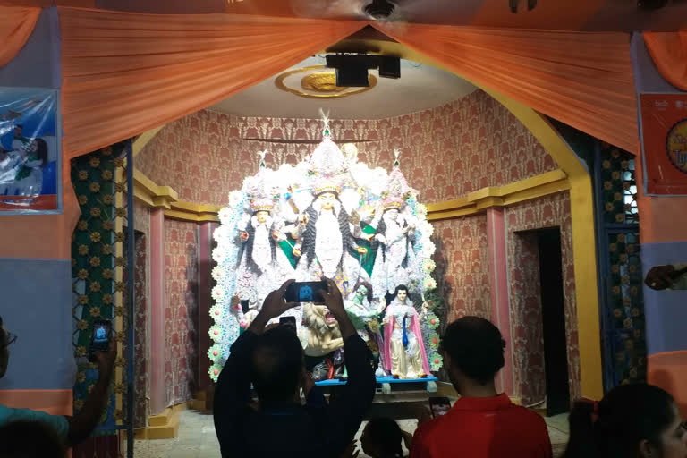 गर्दनीबाग कालीबाड़ी मंदिर में मां दुर्गा का पट खुला