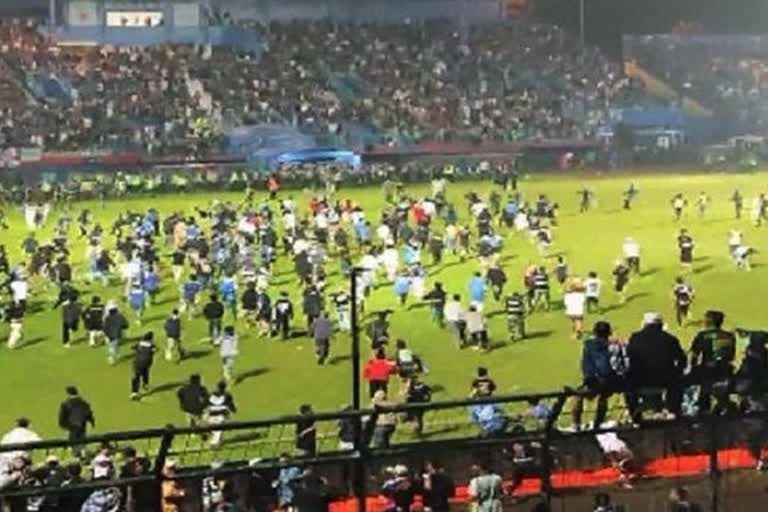 riot-at-football-match-in-indonesia