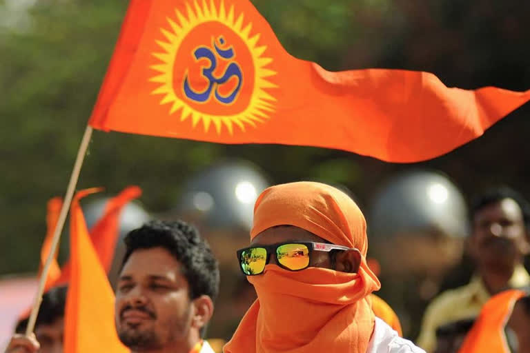 Three non hindus youth handed over to police by Bajrang Dal in Madhya Pradesh for entering garba venue