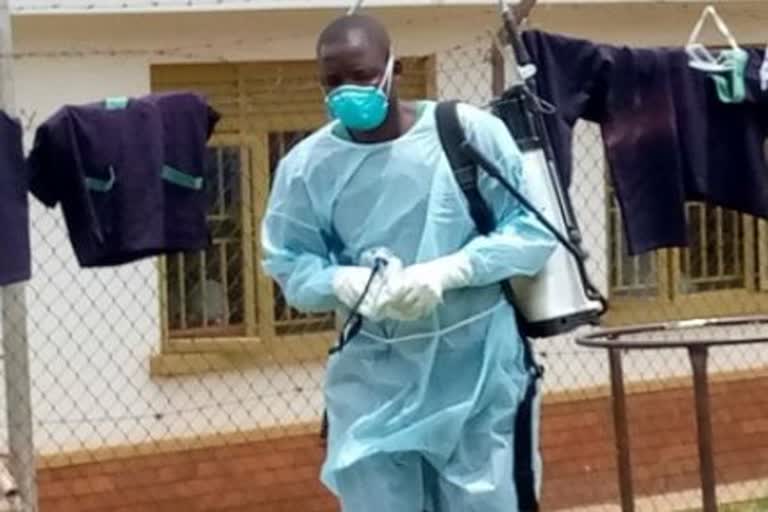 یوگنڈا میں 65 ہیلتھ ورکرز ایبولا وائرس سے متاثر