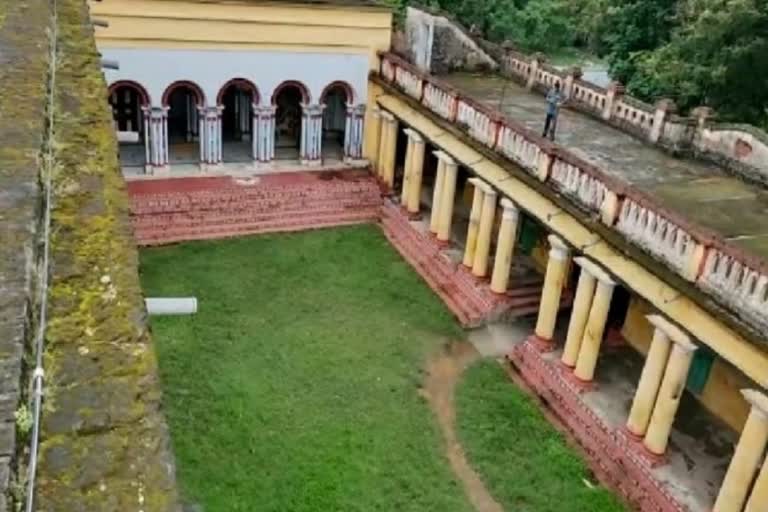 Sankrail Jamidar Pal Barir Durga Puja