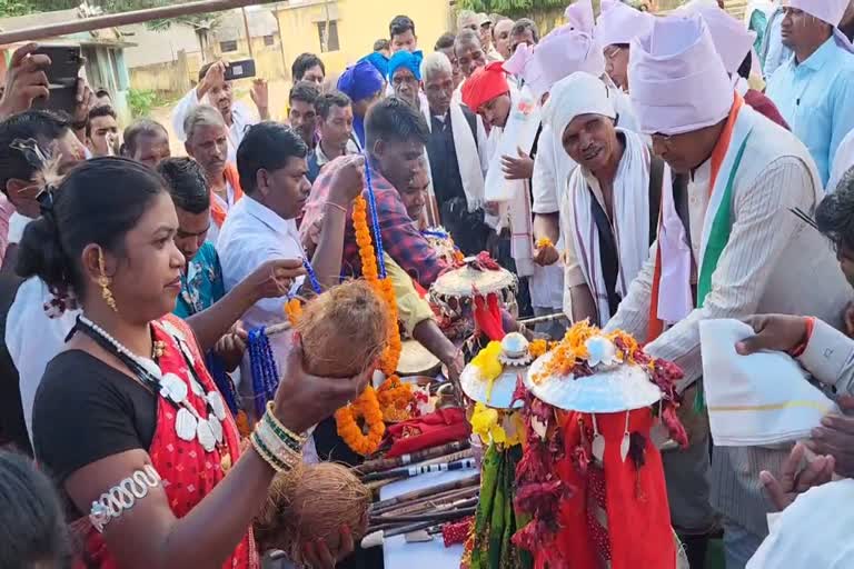 PCC chief sent the deities to Jagdalpur