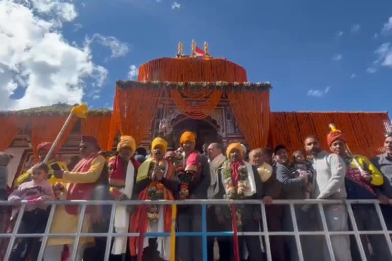 Badrinath temple kapat