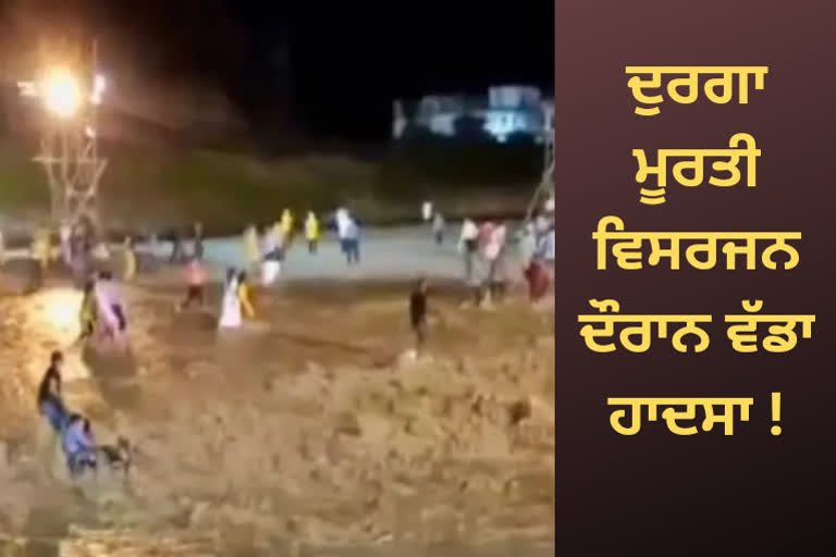 Flash flood hits Mal River in during Durga Visarjan