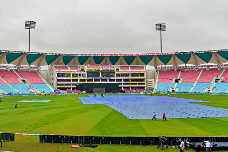 IND vs SA 1st ODI  match will start half an hour late  toss delay  भारत बनाम दक्षिण अफ्रीका पहला वनडे  आधे घंटे देरी से शुरू होगा मैच  टॉस में देरी