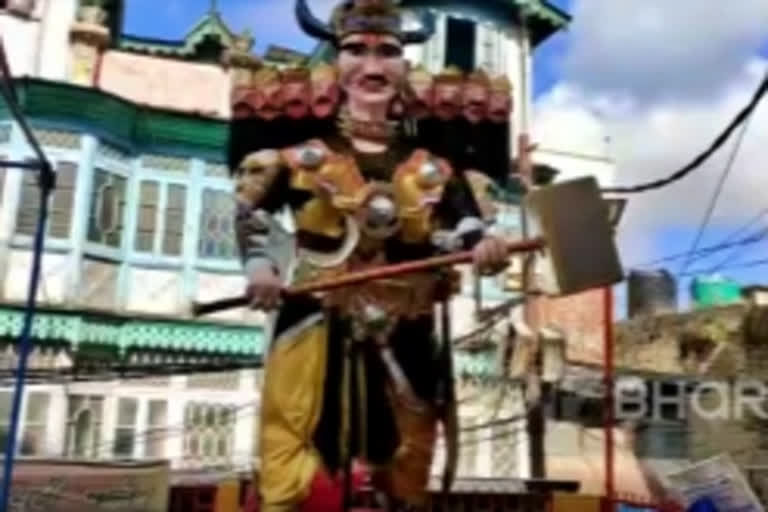 Clashes in Dussehra celebrations ended up in an un-burnt Ravan effigy