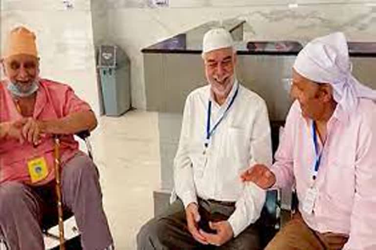 An Indo-Pak friendship like no other: Bishan Bedi and Intikhab Alam relive old times at Kartapur