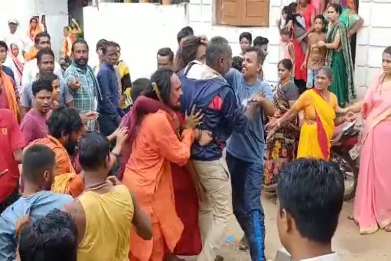 sadhus beaten in chattisgarh