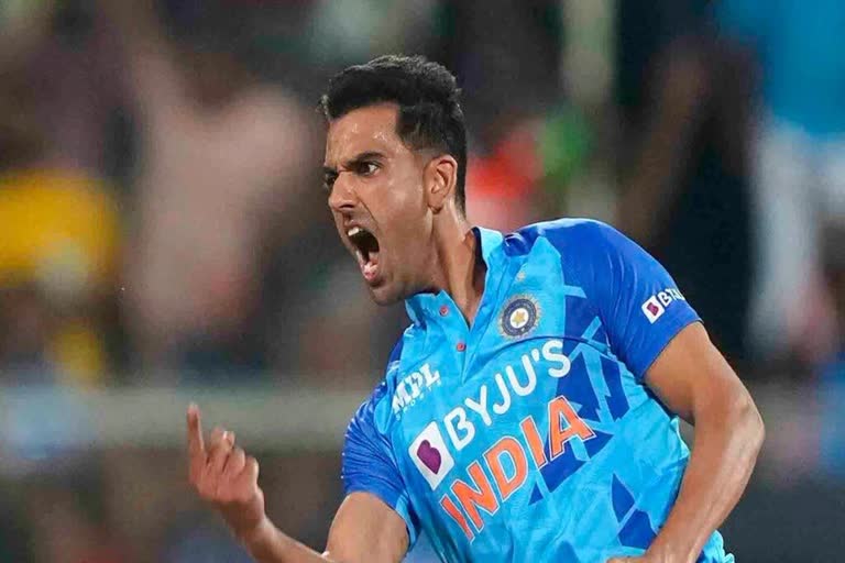 Deepak Chahar  Deepak Chahar injury  IND vs SA  India vs South Africa  IND vs SA ODIs  ദീപക്‌ ചാഹര്‍  ഇന്ത്യ vs ദക്ഷിണാഫ്രിക്ക  ദീപക്‌ ചാഹര്‍ പരിക്ക്