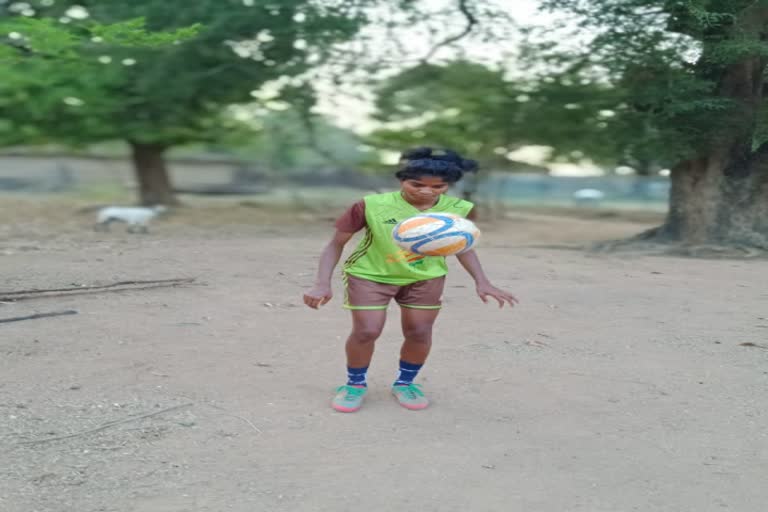 Simdega football player Purnima Kumari selected in Under 17 FIFA Women World Cup 2022