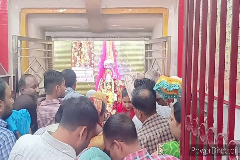 चौदस पर मां जगदंबा मंदिर में उमड़ी श्रद्धालुओं की भीड़, माता रानी ने खुद  दिया था मंदिर बनाने का आदेश