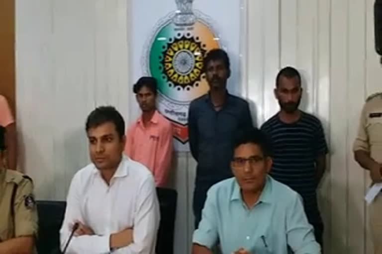 रायपुर में वाहन चोर गिरोह का भंडाफोड़, 32 गाड़ियां जब्त