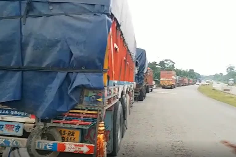 police stop truck sevice on nh15