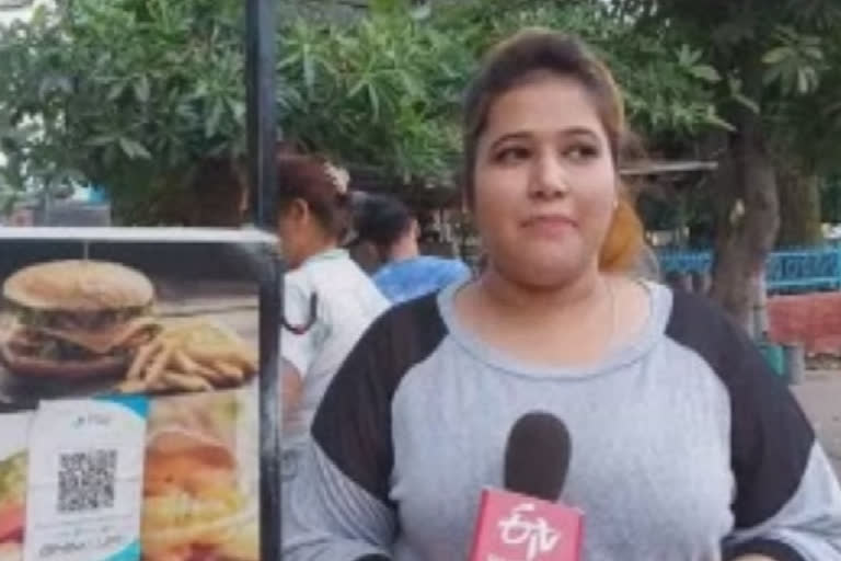 This Dubai-returned woman running fast-food centre at Chowpatty in Phagwara