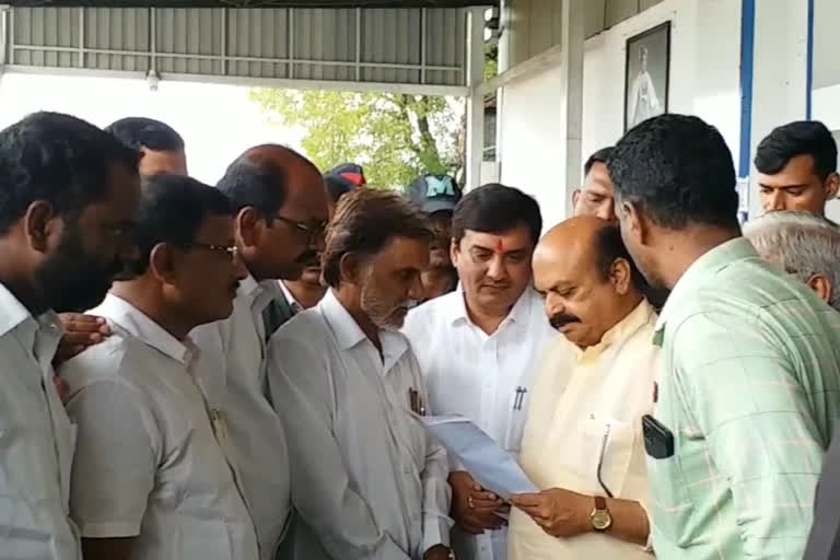 karnataka cm nivedan