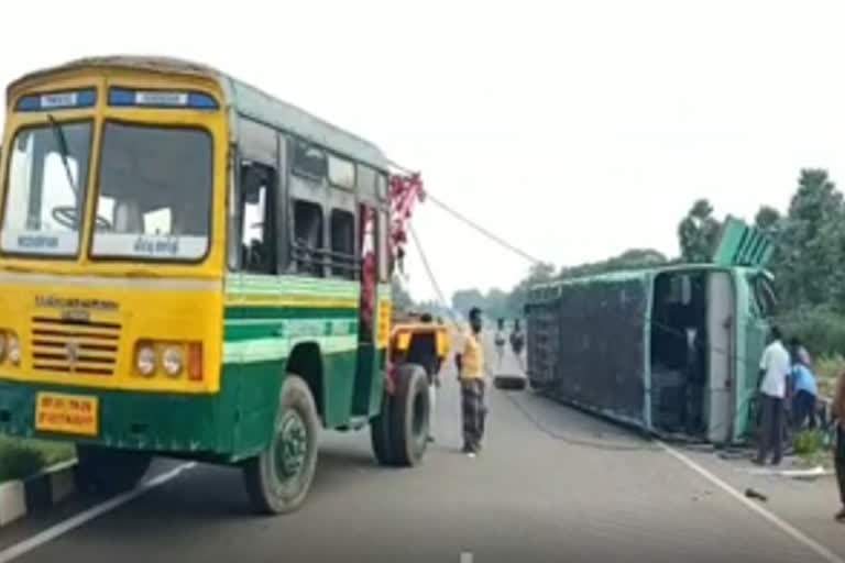 கும்பகோணம் அருகே அரசு பஸ் கவிழ்ந்து விபத்து