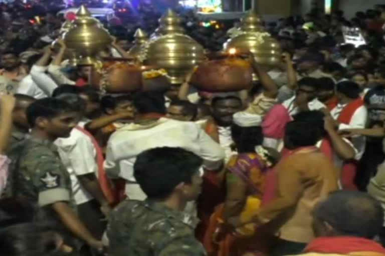 Paidithalli Ammavari Sirimanotsavam